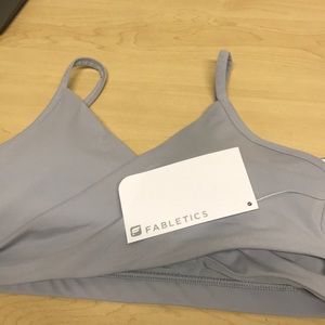 NWT Fabletics “wrap star” sports bra! Grey, L